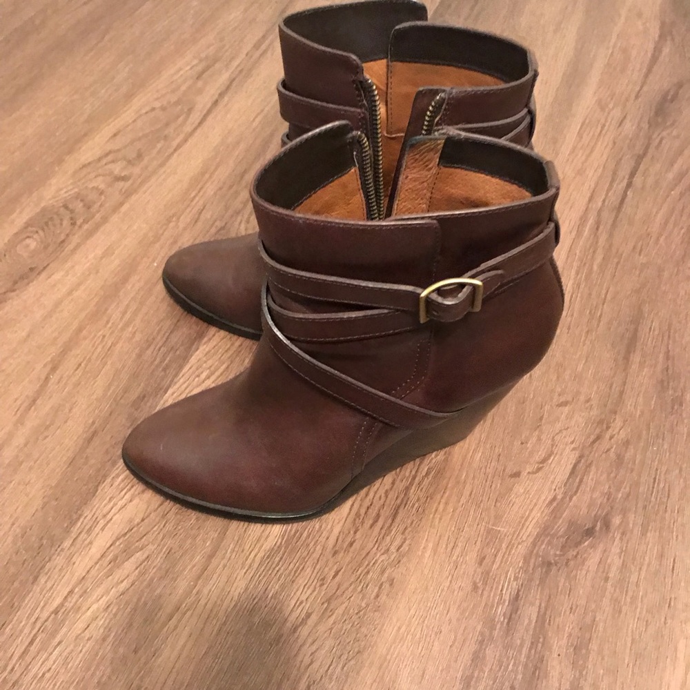 Frye Leather Wedge Booties Sz 8.5